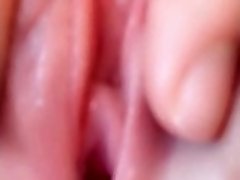 CLOSEUP PULSATING CREAMY PUSSY AFTER SCREAMING FEMALE ORGASM WITH PISS